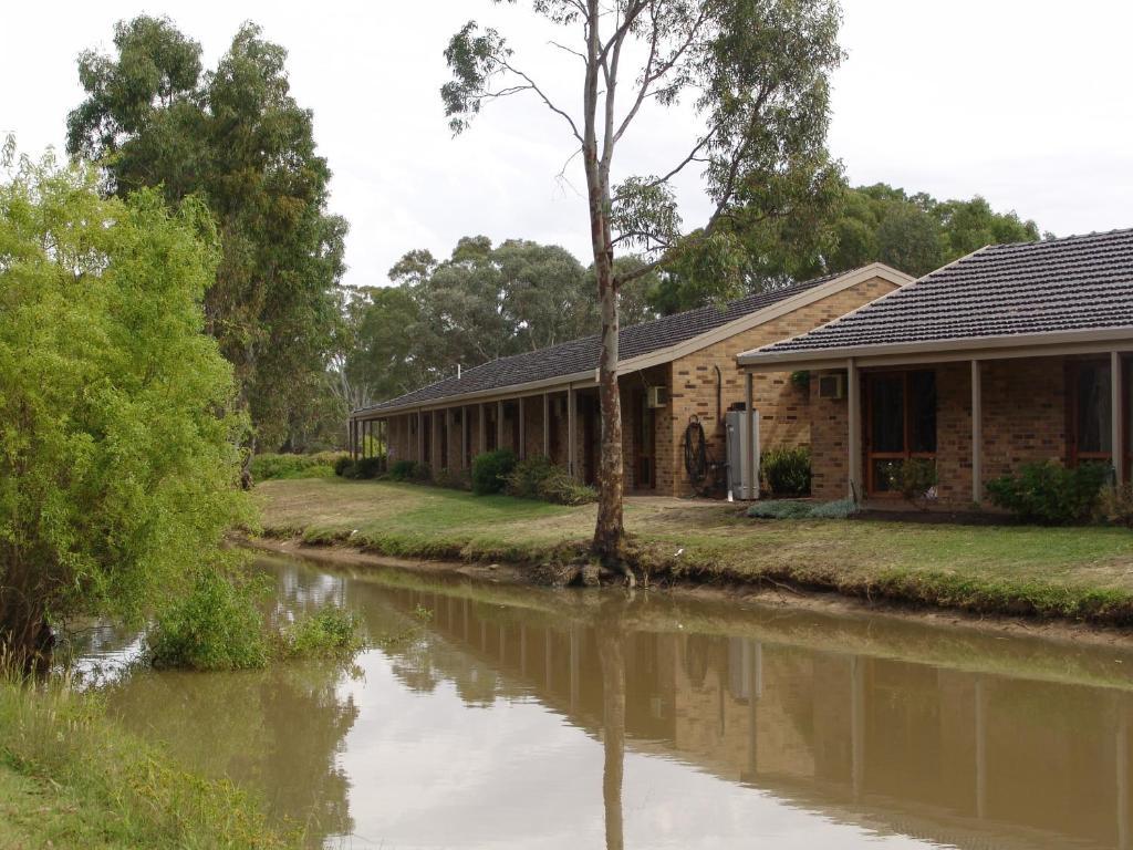 Magdala Motor Lodge & Lakeside Restaurant Stawell Exterior foto