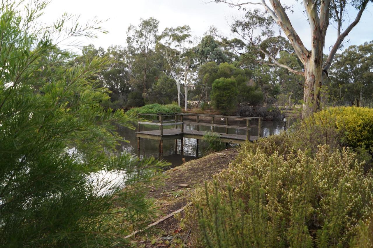 Magdala Motor Lodge & Lakeside Restaurant Stawell Exterior foto